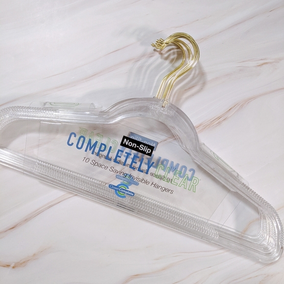 20 Gold Acrylic Hangers